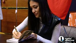 Екатерина Манойло: «Раскаяния в моей книге — посмертный диалог меня с отцом»