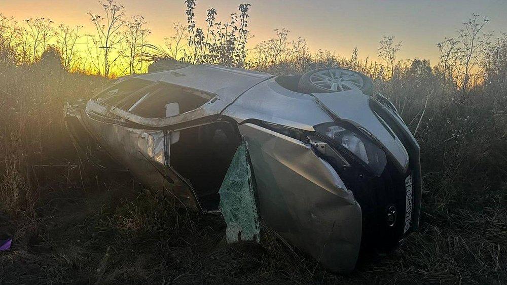 Водитель «Лады» погиб в ДТП с опрокидыванием авто в Челябинской области