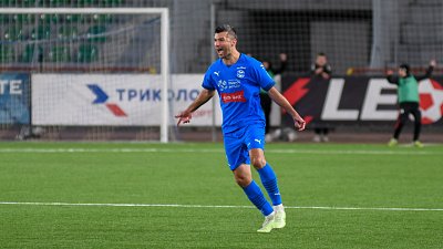 Футболист клуба «Челябинск» Владимир Хозин сотворил шедевр во Второй лиге