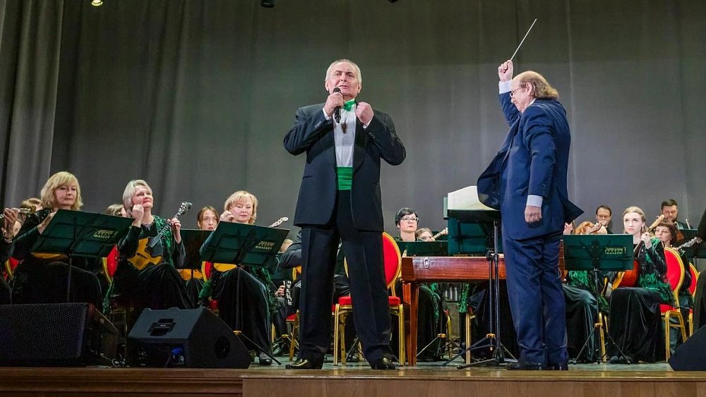 Челябинский оркестр «Малахит» дал концерт в Москве в поддержку участников СВО