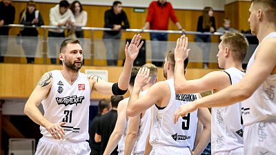 Баскетбольный клуб «Челбаскет»: обновленная команда будет биться за плей‑офф