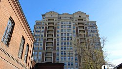 Башни, лифты на улице и старинные крепости: чем удивляют улицы Челябинска