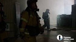 Пожарные машины у ЮУрГУ: спасатели показали, как ликвидируют катастрофу повышенного уровня сложности