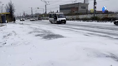 Снегопад застал врасплох автомобилистов