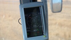 Первый в Челябинской области комбайн на гусеничном ходу помогает убирать урожай