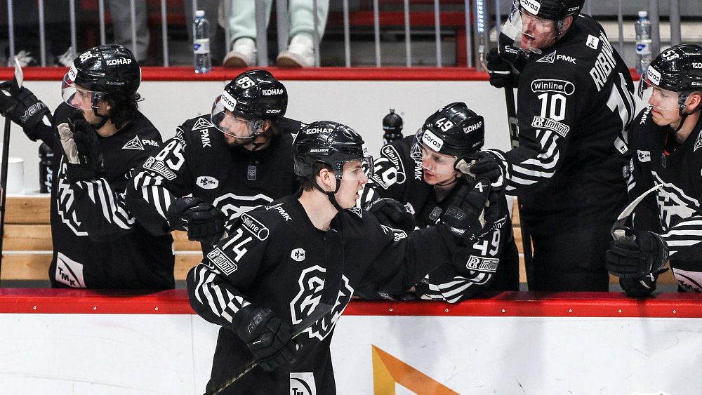 Дубль Виталия Кравцова помог «Трактору» выиграть у «Ак Барса» в чемпионате КХЛ