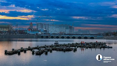 Светомузыкальный фонтан в центре Челябинска готовят к зиме