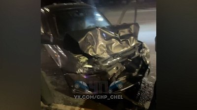 В Челябинске водитель легковушки протаранил микроавтобус