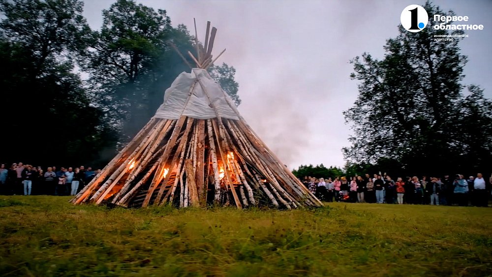Уральские истории: метеоритные пряники и праздник Ивана Купалы