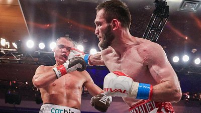 Боксер Бахрам Муртазалиев защитил чемпионский титул, победив Тимофея Цзю