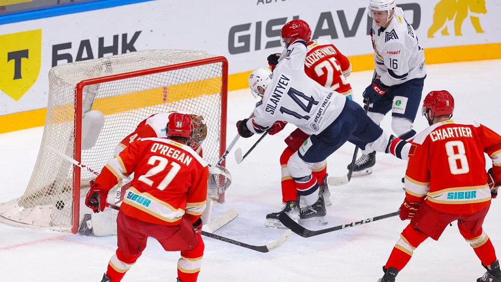 Хоккейный клуб «Металлург» впервые в сезоне поднялся в тройку лидеров на «Востоке»