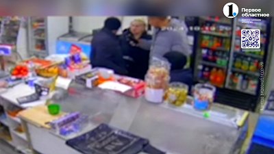 В Челябинске мужчина зарезал покупателя магазина