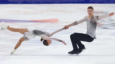 В Магнитогорске стартовал всероссийский турнир «Звезды Магнитки» по фигурному катанию