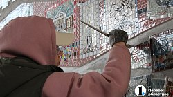 «На века»: в центре Челябинска проблемную арку украсили мозаичным панно