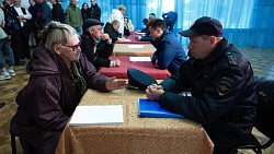 Заместитель генпрокурора РФ Сергей Зайцев провел встречу с жителями Коркино