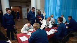 Заместитель генпрокурора РФ Сергей Зайцев провел встречу с жителями Коркино
