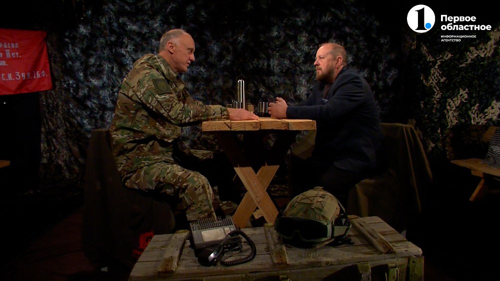 Начальник штаба «Юнармии» в Копейске помогает бойцам на передовой