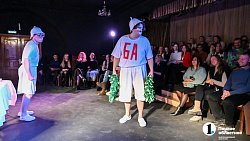 «Иди в баню»: дуэт NEBOLET представил новую постановку