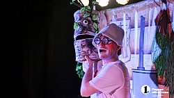 «Иди в баню»: дуэт NEBOLET представил новую постановку