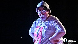 «Иди в баню»: дуэт NEBOLET представил новую постановку