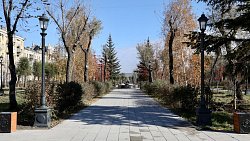 В магнитогорском парке установили скульптуру «Счастливые»