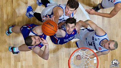 Баскетбольный клуб «Металлург» одержал первую победу в Суперлиге