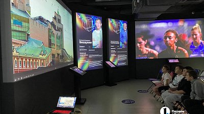 «Кто снимает город — снимает историю»: гостям выставки «Призма 15/90» рассказали о пейзаже