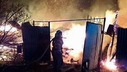 Под Челябинском из‑за печи сгорел дом