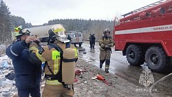 Два человека погибли в массовой аварии на М‑5 под Усть-Катавом