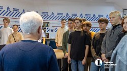 «По горячим следам»: челябинских школьников научили «читать» место преступления