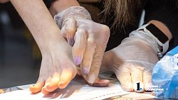 «По горячим следам»: челябинских школьников научили «читать» место преступления