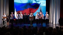 Алексей Текслер вручил грамоты и благодарности в честь Дня сотрудника органов внутренних дел