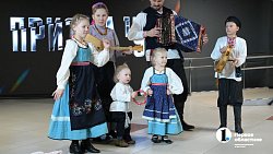 В Челябинске завершила работу выставка «Призма 15/90»