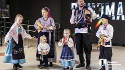 В Челябинске завершила работу выставка «Призма 15/90»