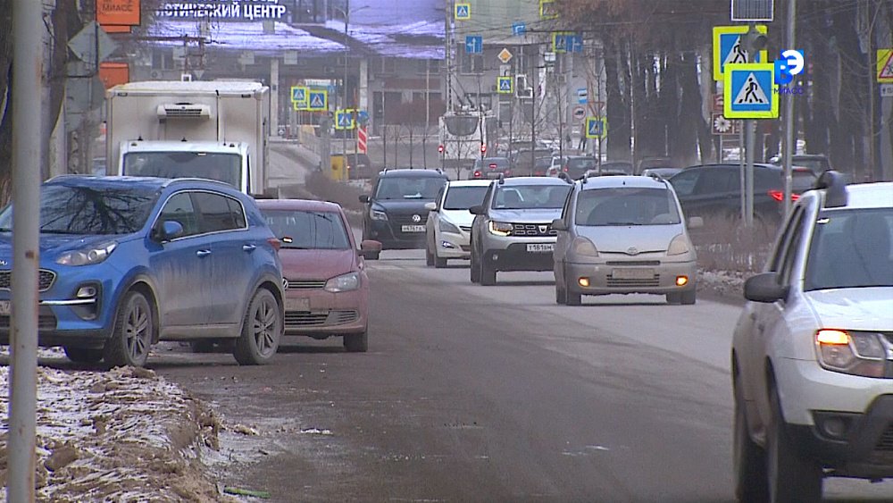 Дорогу на пр. Автозаводцев отремонтировали по гарантии