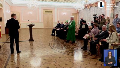 Алексей Текслер вручил премии в сфере нацполитики