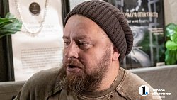 «Самое важное — привести человека к внутренней свободе»: челябинский режиссер про театральные студии и желание людей выйти на сцену
