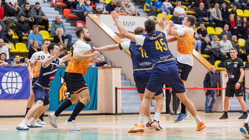 Гандбольный клуб «Динамо‑Сунгуль» поднялся на пятое место в Суперлиге