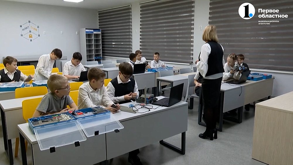 Алексей Текслер осмотрел соцобъекты в Троицке