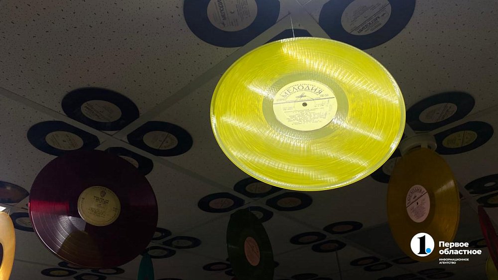 Молодежь Челябинска возрождает моду на виниловые пластинки