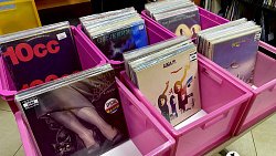 Молодежь Челябинска возрождает моду на виниловые пластинки