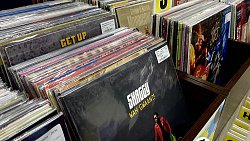 Молодежь Челябинска возрождает моду на виниловые пластинки