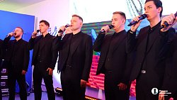 В Челябинске с Днем матери поздравили мам погибших бойцов СВО