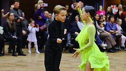 «Дочки ушли, а я остался» — 60‑летний челябинец покоряет жюри в бальных танцах