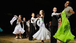 «Дочки ушли, а я остался» — 60‑летний челябинец покоряет жюри в бальных танцах