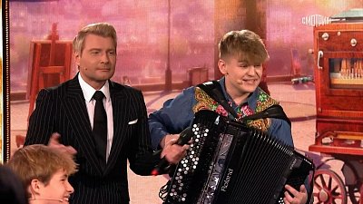 Музыкант из Магнитогорска спел со звездами на федеральном канале