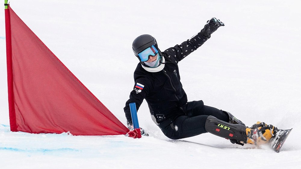 Ярослав Степанко из Златоуста выиграл первый этап Кубка России по сноуборду