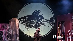 Премьерный спектакль Челябинского Камерного приглашает узнать себя поближе