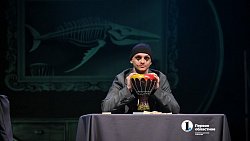 Премьерный спектакль Челябинского Камерного приглашает узнать себя поближе