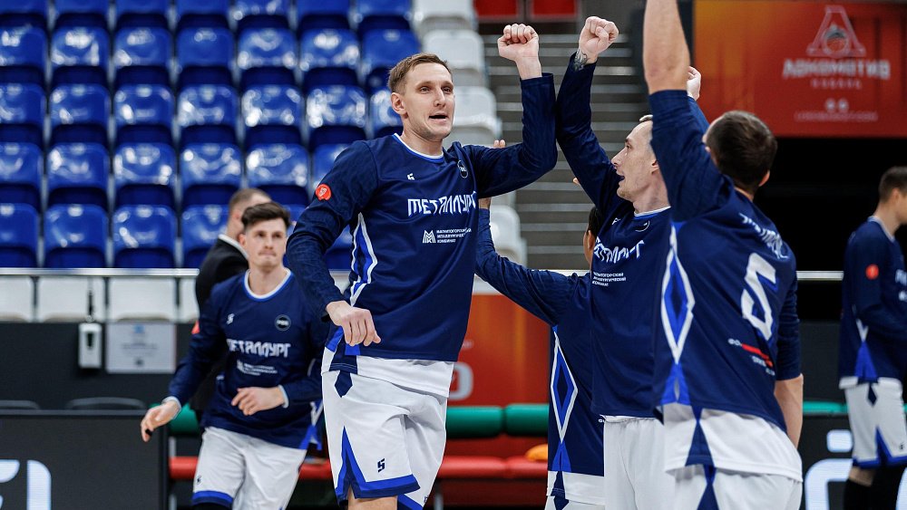 Баскетбольный клуб «Металлург» выиграл у ростовских «барсов» в Суперлиге